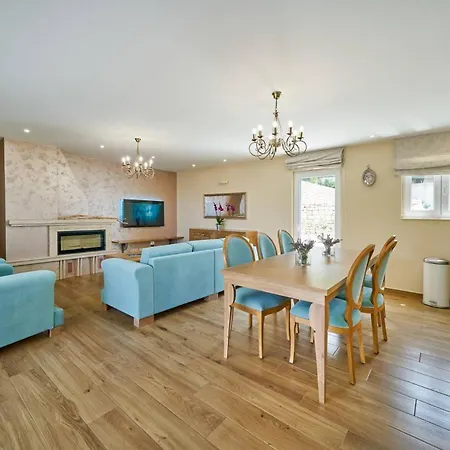 Exclusive Amara, Heated Pool - Sea View Vila