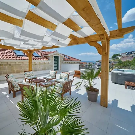 Exclusive Amara, Heated Pool - Sea View Vila