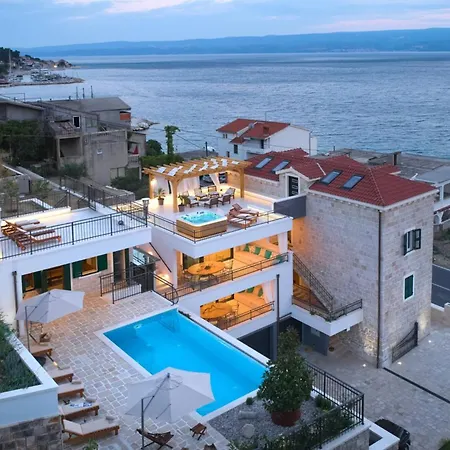 Exclusive Amara, Heated Pool - Sea View Vila Jesenice (Split-Dalmatia)