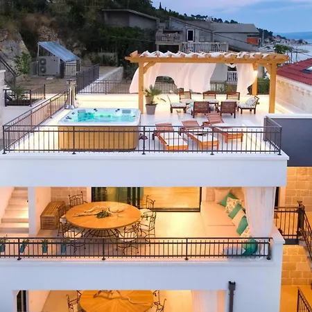 Exclusive Amara, Heated Pool - Sea View 빌라 *