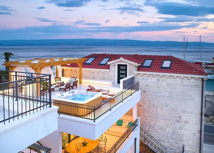 Exclusive Amara, Heated Pool - Sea View 빌라 예세니체