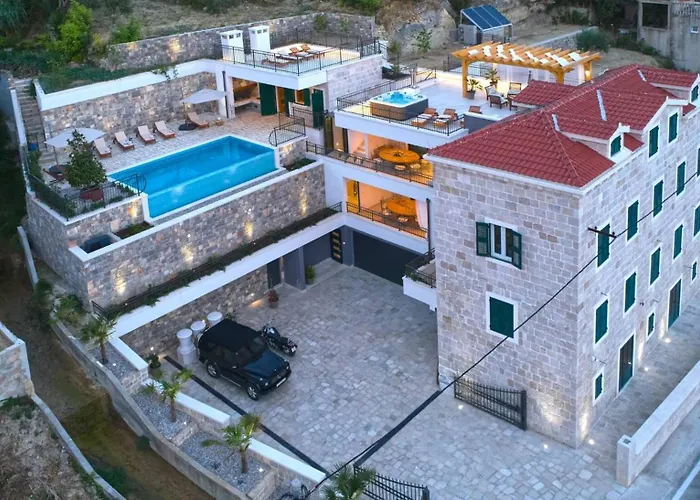 Exclusive Amara, Heated Pool - Sea View * 예세니체