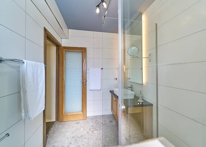 Exclusive Amara, Heated Pool - Sea View * 예세니체